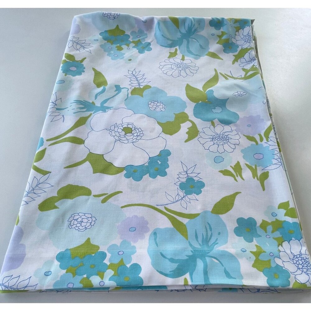 Vintage 1970s flat/top sheet, blue purple and green floral, twin size bed